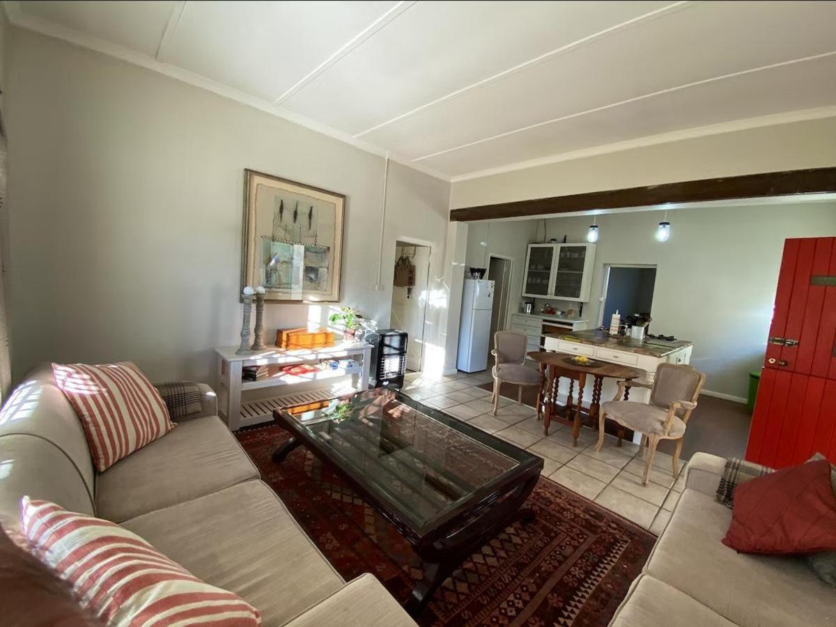 Olive And Vine Farm Cottage Franschhoek Oda fotoğraf